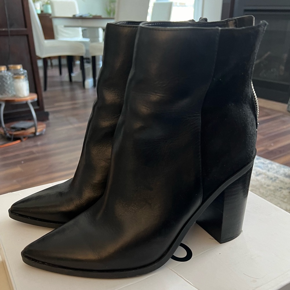 Aldo size 8.5 boots